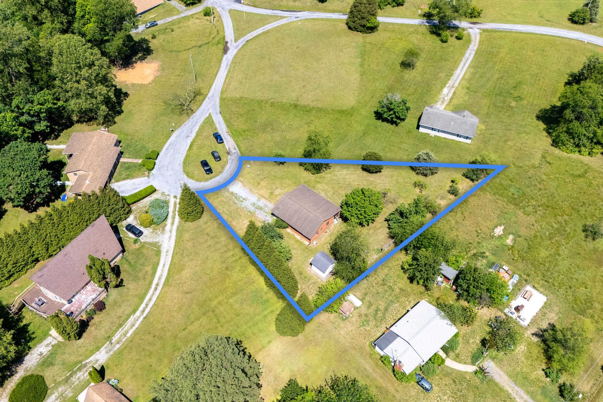 143 WOODLAND CT, LURAY, Virginia 22835, 2 Bedrooms Bedrooms, ,2 BathroomsBathrooms,Residential,143 WOODLAND CT,664368 MLS # 664368