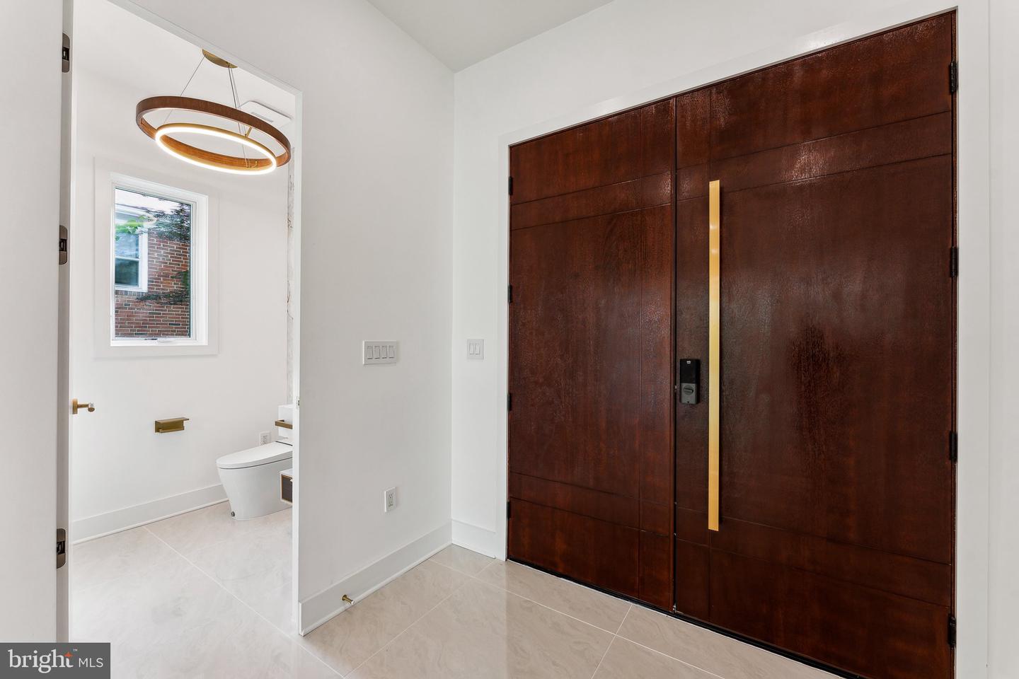 2321 N RICHMOND ST, ARLINGTON, Virginia 22207, 5 Bedrooms Bedrooms, ,5 BathroomsBathrooms,Residential,For sale,2321 N RICHMOND ST,VAAR2056970 MLS # VAAR2056970
