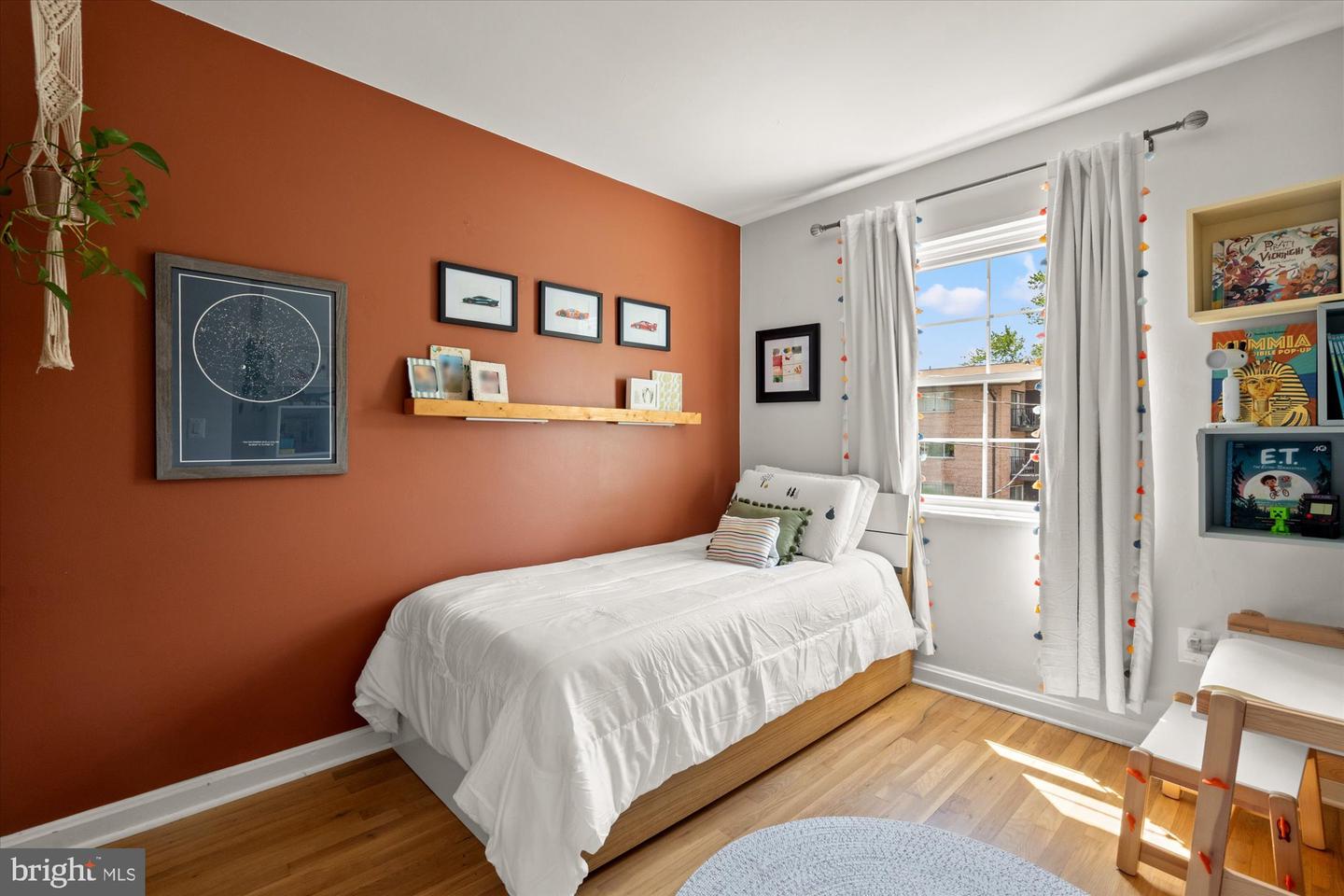 1705 N CLIFF ST, ALEXANDRIA, Virginia 22301, 2 Bedrooms Bedrooms, ,2 BathroomsBathrooms,Residential,For sale,1705 N CLIFF ST,VAAX2044920 MLS # VAAX2044920