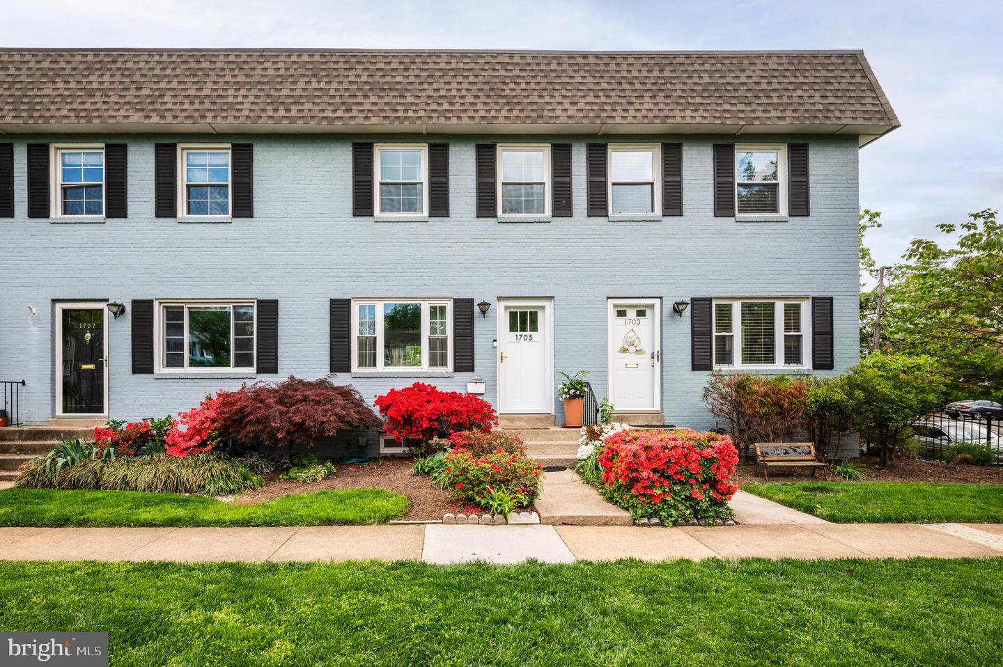 1705 N CLIFF ST, ALEXANDRIA, Virginia 22301, 2 Bedrooms Bedrooms, ,2 BathroomsBathrooms,Residential,For sale,1705 N CLIFF ST,VAAX2044920 MLS # VAAX2044920