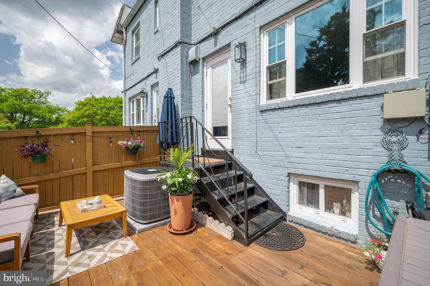 1705 N CLIFF ST, ALEXANDRIA, Virginia 22301, 2 Bedrooms Bedrooms, ,2 BathroomsBathrooms,Residential,For sale,1705 N CLIFF ST,VAAX2044920 MLS # VAAX2044920