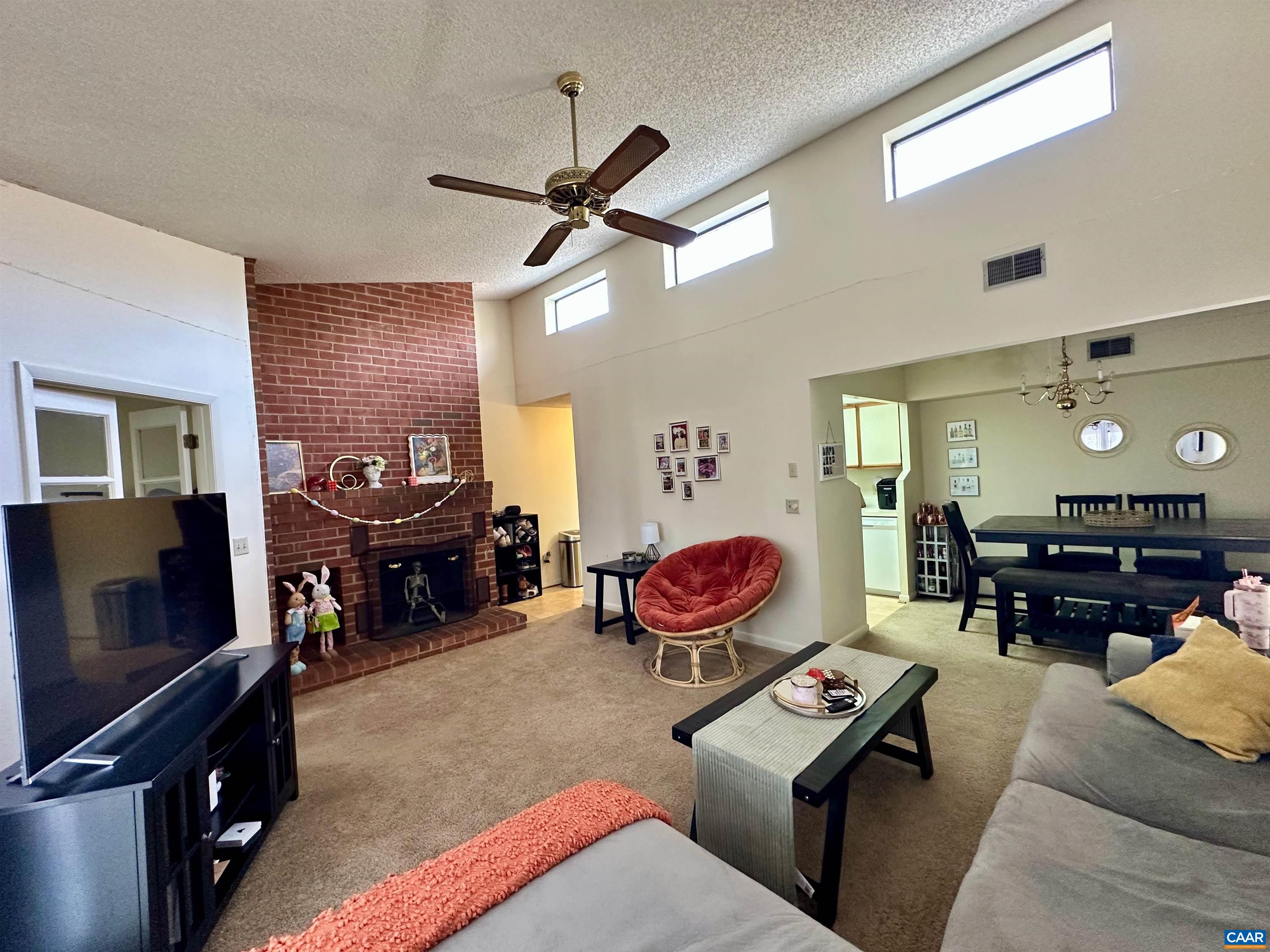 103 TURTLE CREEK RD, CHARLOTTESVILLE, Virginia 22901, 2 Bedrooms Bedrooms, ,2 BathroomsBathrooms,Residential,103 TURTLE CREEK RD,664374 MLS # 664374