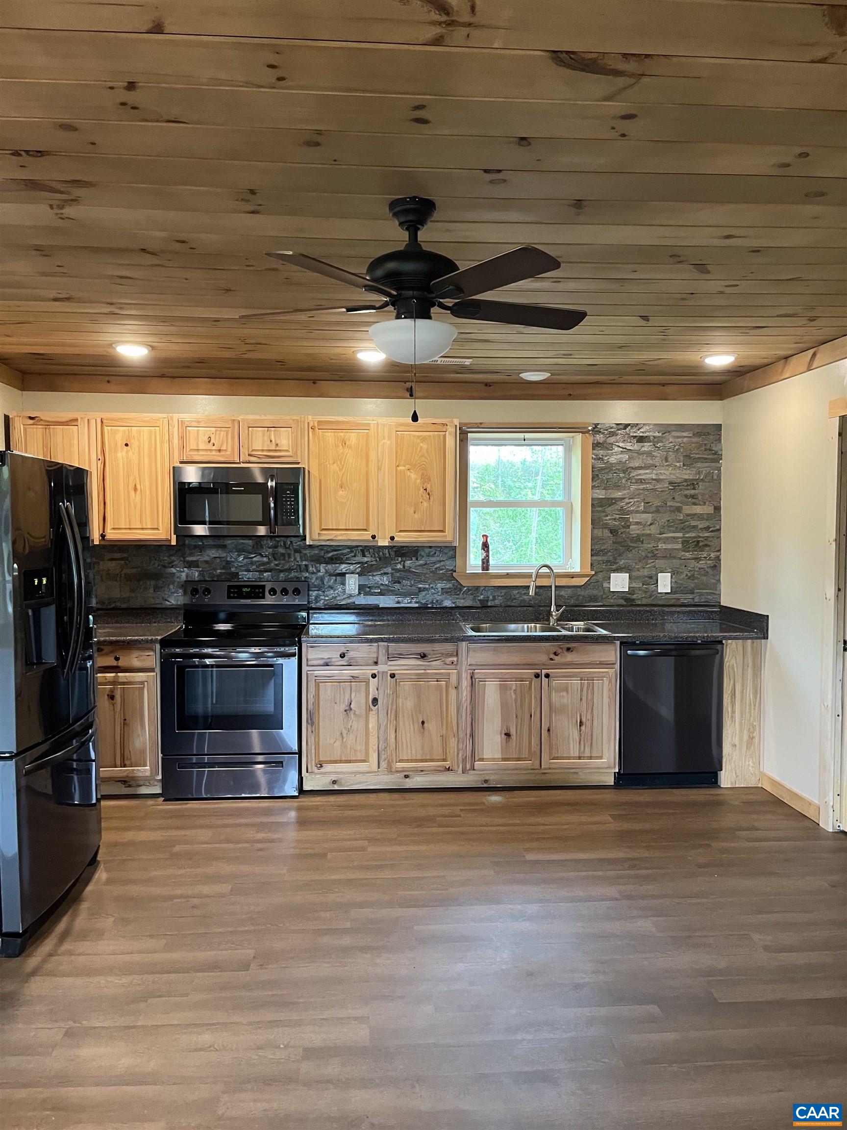1507 HEWITT RD, SWOOPE, Virginia 24479, 3 Bedrooms Bedrooms, ,1 BathroomBathrooms,Residential,1507 HEWITT RD,664376 MLS # 664376
