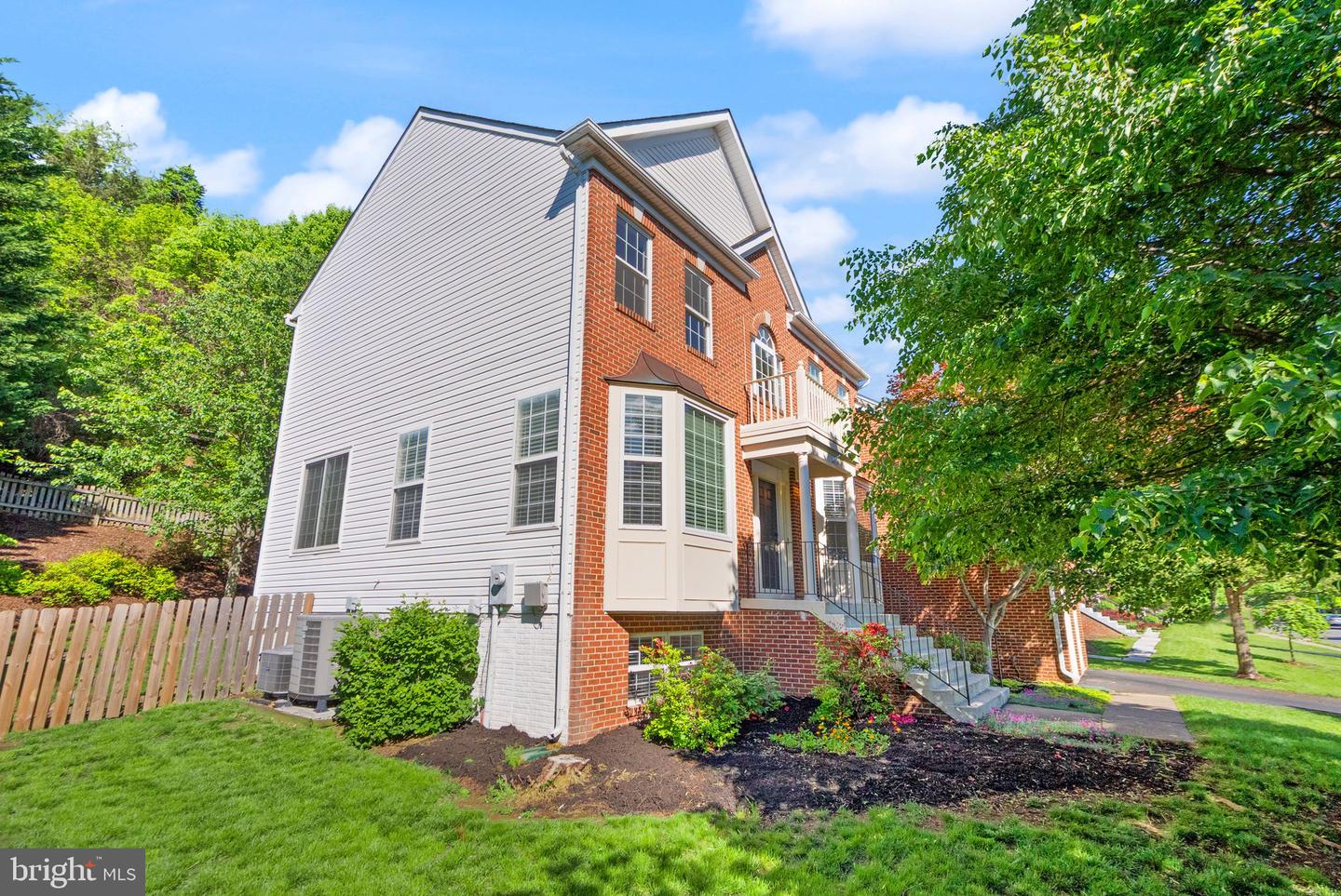 902 SANTMYER DR SE, LEESBURG, Virginia 20175, 5 Bedrooms Bedrooms, ,3 BathroomsBathrooms,Residential,For sale,902 SANTMYER DR SE,VALO2095538 MLS # VALO2095538