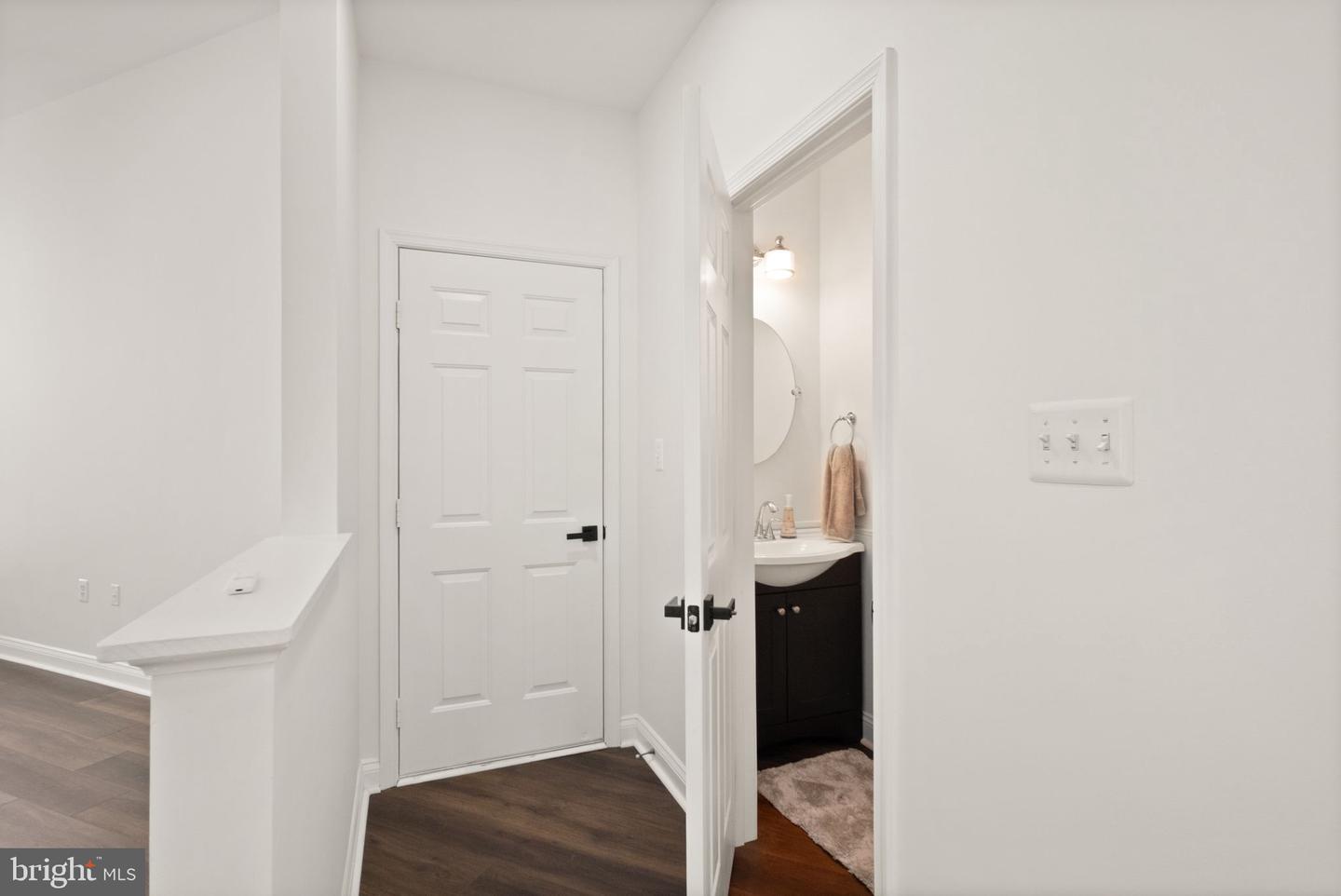 902 SANTMYER DR SE, LEESBURG, Virginia 20175, 5 Bedrooms Bedrooms, ,3 BathroomsBathrooms,Residential,For sale,902 SANTMYER DR SE,VALO2095538 MLS # VALO2095538