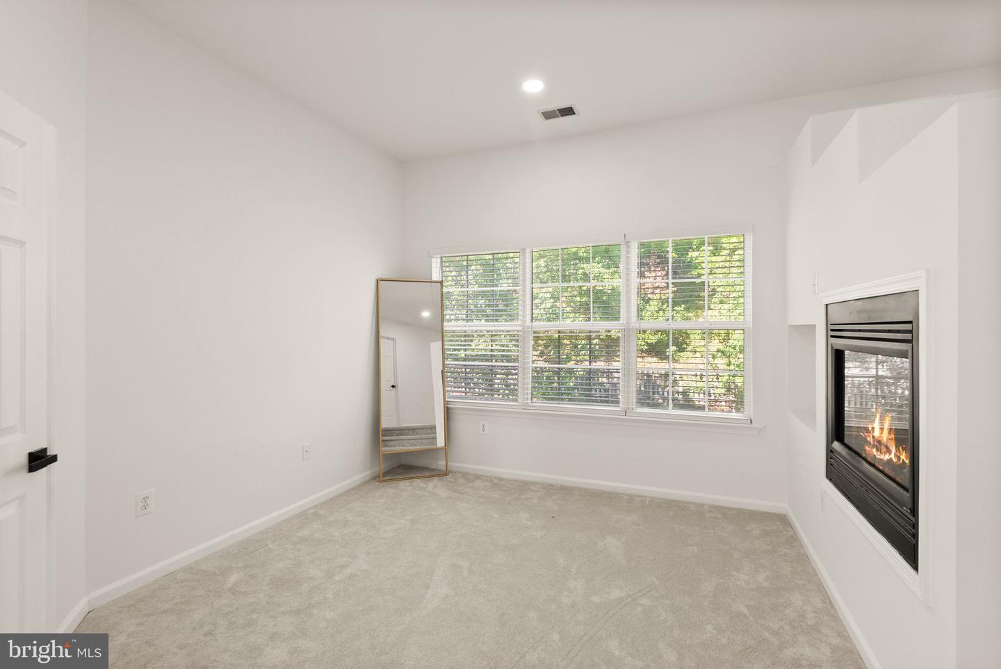 902 SANTMYER DR SE, LEESBURG, Virginia 20175, 5 Bedrooms Bedrooms, ,3 BathroomsBathrooms,Residential,For sale,902 SANTMYER DR SE,VALO2095538 MLS # VALO2095538