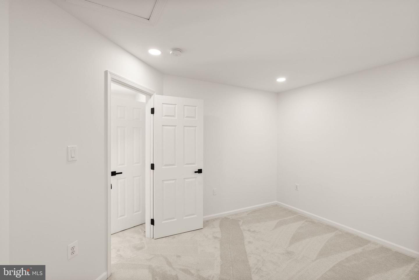 902 SANTMYER DR SE, LEESBURG, Virginia 20175, 5 Bedrooms Bedrooms, ,3 BathroomsBathrooms,Residential,For sale,902 SANTMYER DR SE,VALO2095538 MLS # VALO2095538