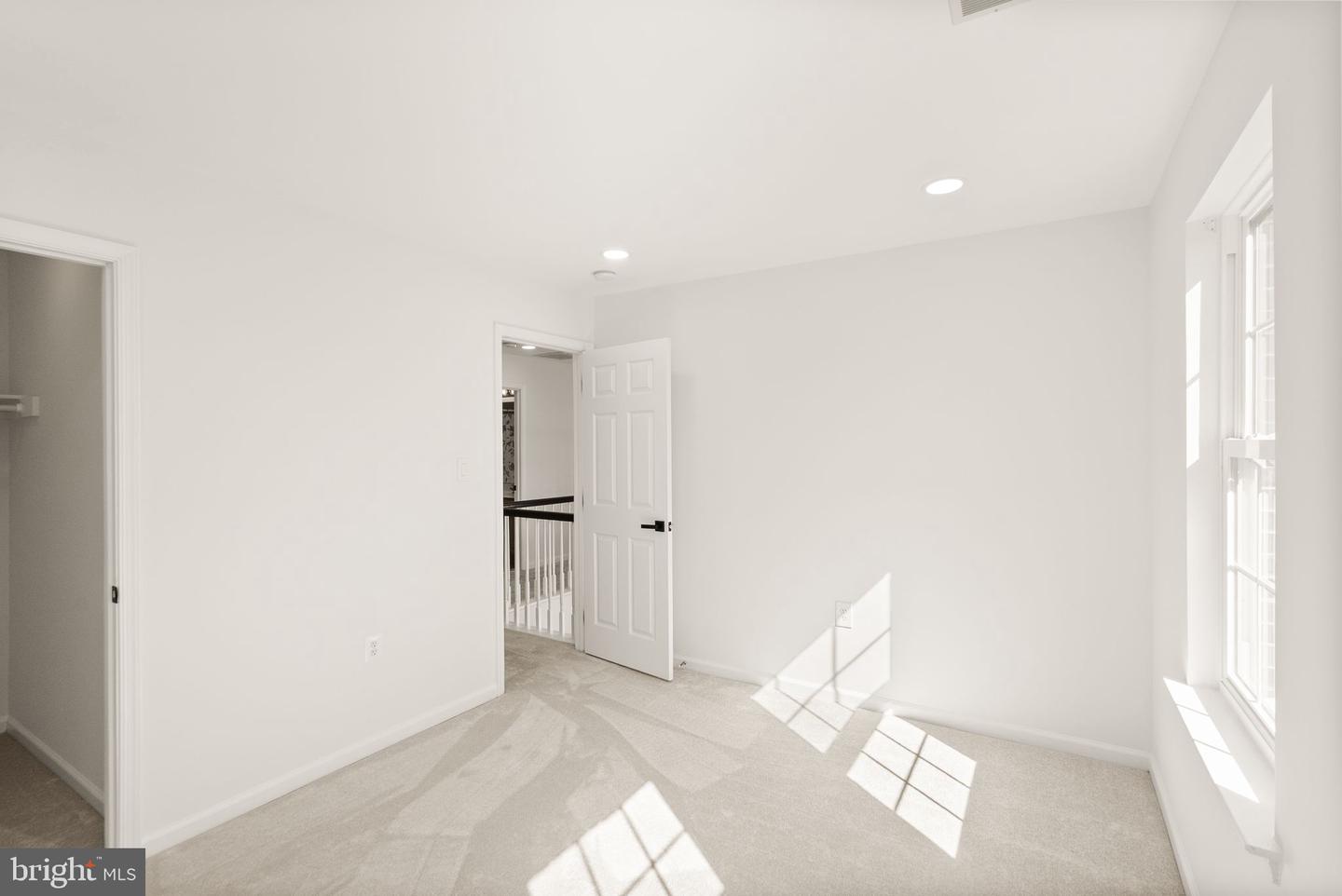 902 SANTMYER DR SE, LEESBURG, Virginia 20175, 5 Bedrooms Bedrooms, ,3 BathroomsBathrooms,Residential,For sale,902 SANTMYER DR SE,VALO2095538 MLS # VALO2095538