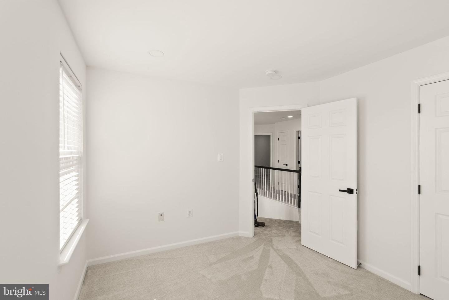 902 SANTMYER DR SE, LEESBURG, Virginia 20175, 5 Bedrooms Bedrooms, ,3 BathroomsBathrooms,Residential,For sale,902 SANTMYER DR SE,VALO2095538 MLS # VALO2095538