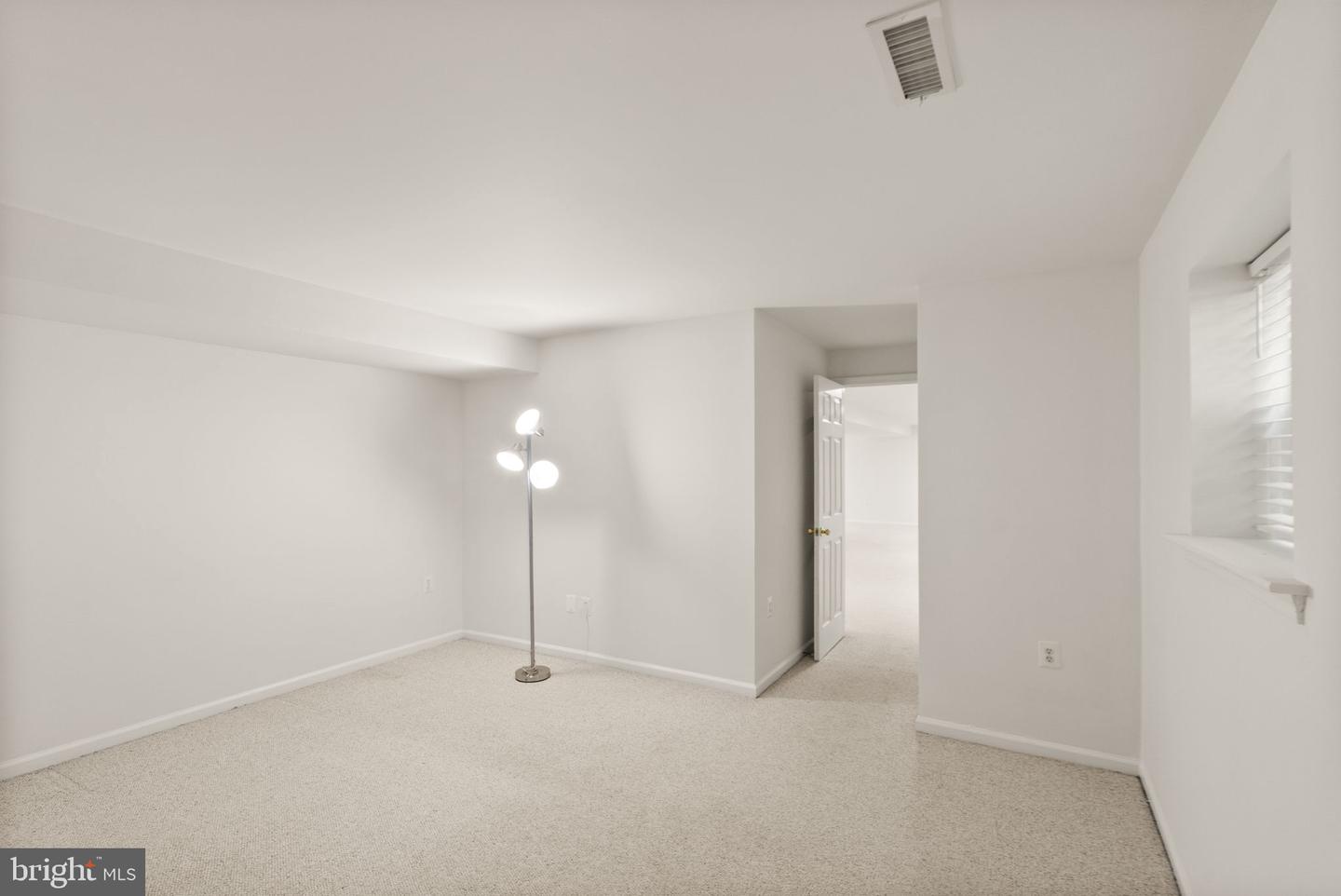 902 SANTMYER DR SE, LEESBURG, Virginia 20175, 5 Bedrooms Bedrooms, ,3 BathroomsBathrooms,Residential,For sale,902 SANTMYER DR SE,VALO2095538 MLS # VALO2095538