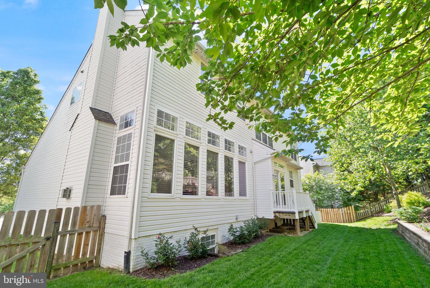 902 SANTMYER DR SE, LEESBURG, Virginia 20175, 5 Bedrooms Bedrooms, ,3 BathroomsBathrooms,Residential,For sale,902 SANTMYER DR SE,VALO2095538 MLS # VALO2095538