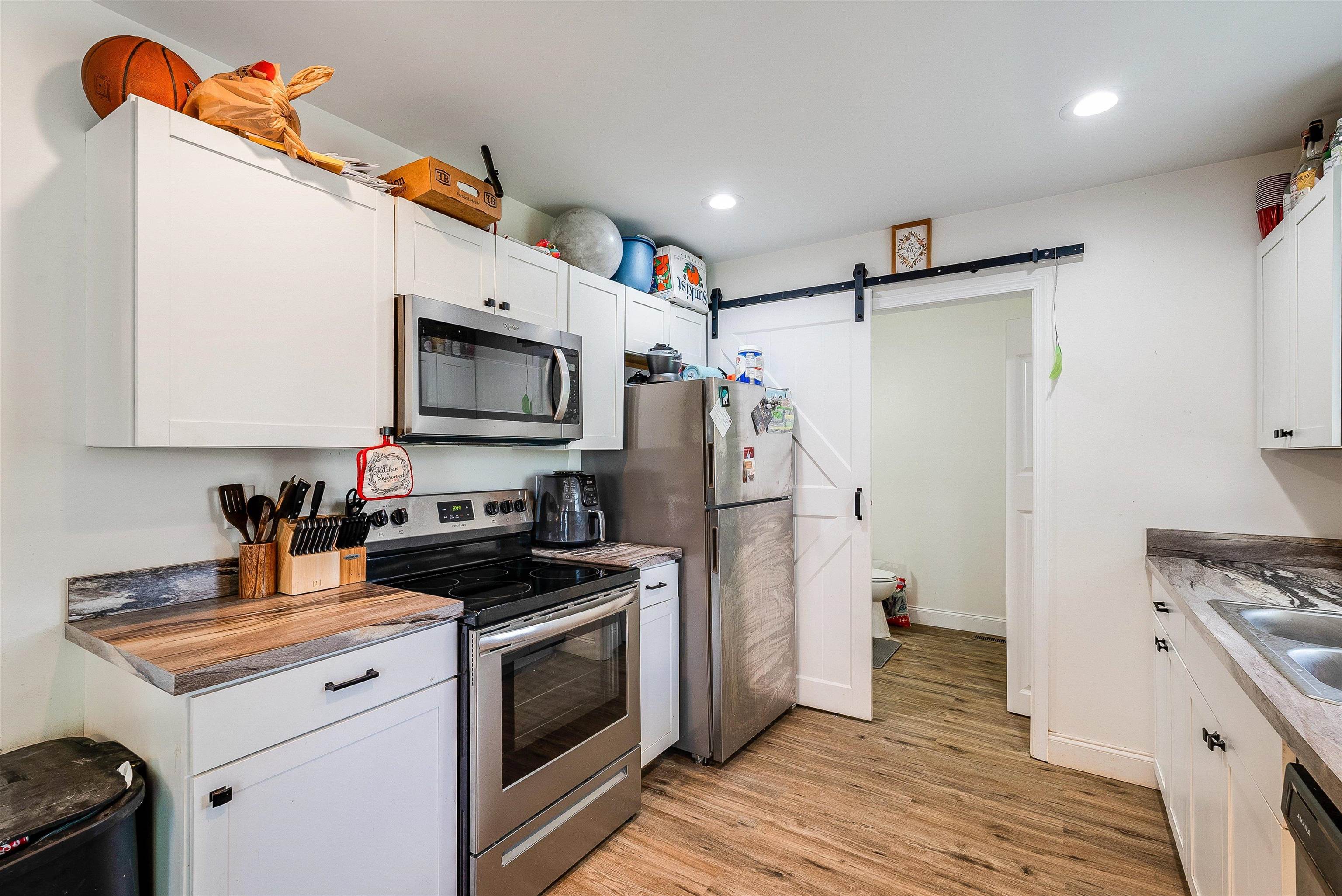 250 W WASHINGTON AVE, ELKTON, Virginia 22827, 3 Bedrooms Bedrooms, ,2 BathroomsBathrooms,Residential,250 W WASHINGTON AVE,664378 MLS # 664378