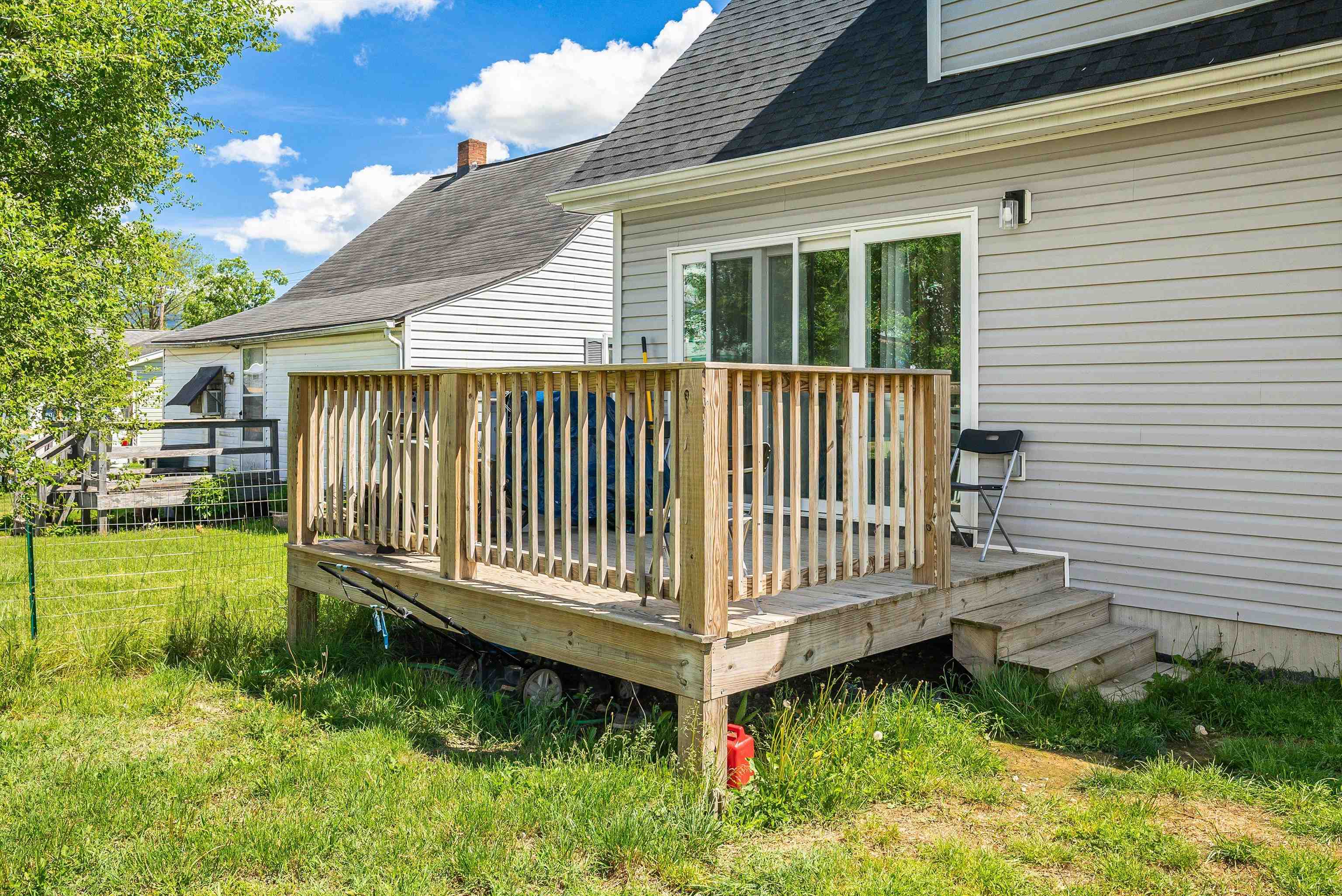 250 W WASHINGTON AVE, ELKTON, Virginia 22827, 3 Bedrooms Bedrooms, ,2 BathroomsBathrooms,Residential,250 W WASHINGTON AVE,664378 MLS # 664378