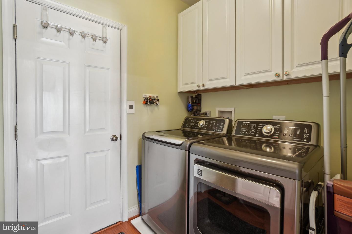 13882 CINCH LN, GAINESVILLE, Virginia 20155, 3 Bedrooms Bedrooms, ,3 BathroomsBathrooms,Residential,For sale,13882 CINCH LN,VAPW2094008 MLS # VAPW2094008