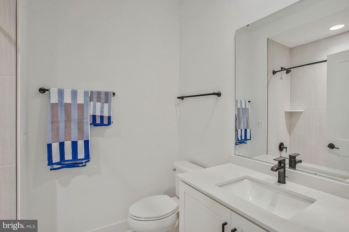 7367 BLADE DR, FALLS CHURCH, Virginia 22042, 3 Bedrooms Bedrooms, ,3 BathroomsBathrooms,Residential,For sale,7367 BLADE DR,VAFX2238760 MLS # VAFX2238760
