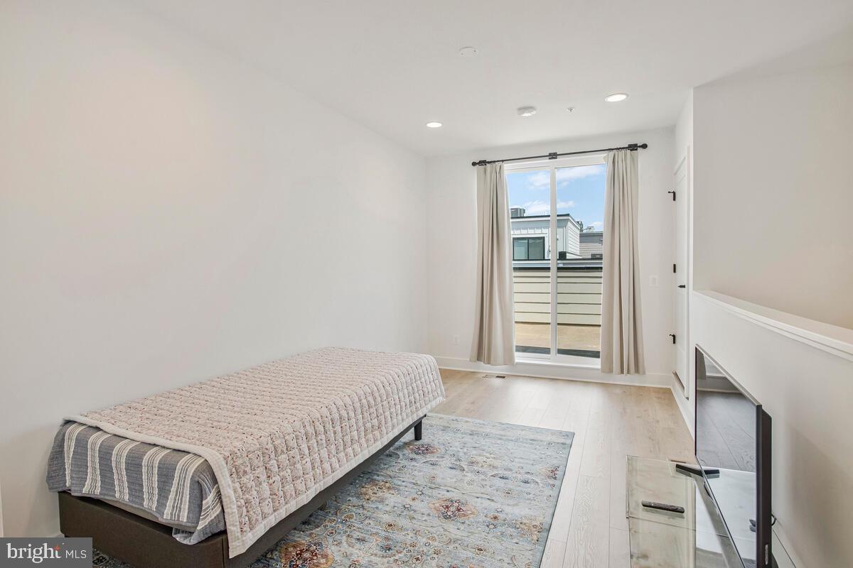 7367 BLADE DR, FALLS CHURCH, Virginia 22042, 3 Bedrooms Bedrooms, ,3 BathroomsBathrooms,Residential,For sale,7367 BLADE DR,VAFX2238760 MLS # VAFX2238760