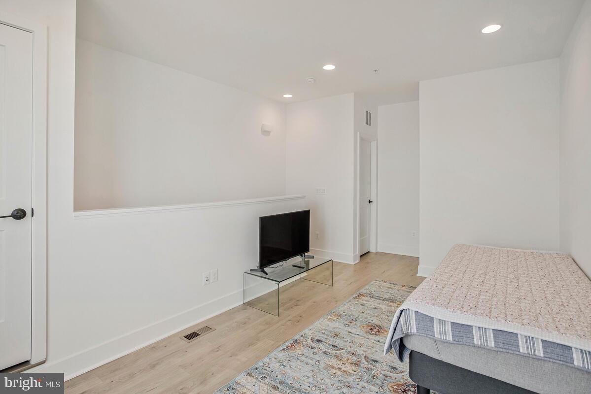 7367 BLADE DR, FALLS CHURCH, Virginia 22042, 3 Bedrooms Bedrooms, ,3 BathroomsBathrooms,Residential,For sale,7367 BLADE DR,VAFX2238760 MLS # VAFX2238760