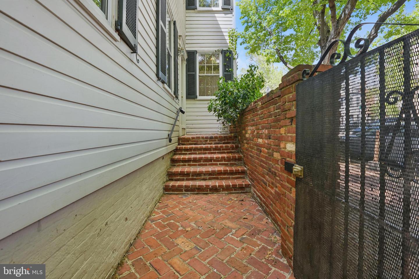 3344 P ST NW, WASHINGTON, District Of Columbia 20007, 3 Bedrooms Bedrooms, ,2 BathroomsBathrooms,Residential,For sale,3344 P ST NW,DCDC2199108 MLS # DCDC2199108