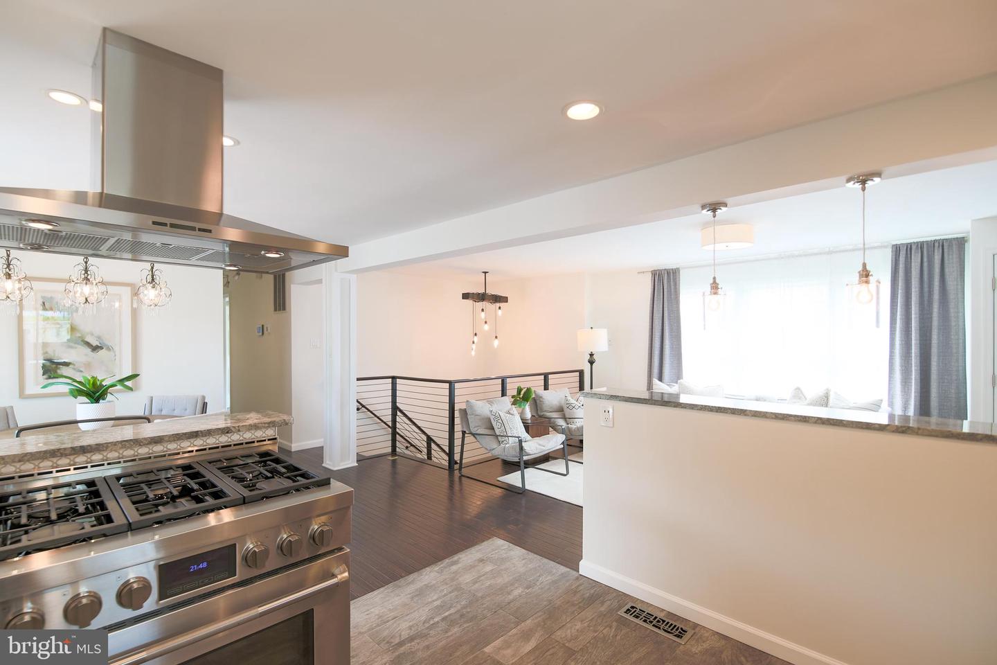 1549 11TH ST S, ARLINGTON, Virginia 22204, 3 Bedrooms Bedrooms, ,3 BathroomsBathrooms,Residential,For sale,1549 11TH ST S,VAAR2057068 MLS # VAAR2057068