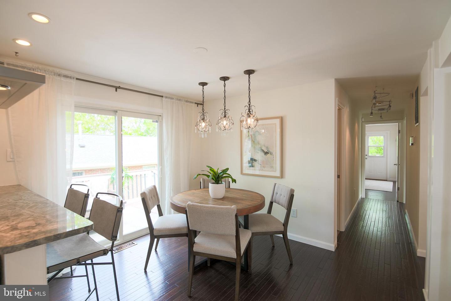 1549 11TH ST S, ARLINGTON, Virginia 22204, 3 Bedrooms Bedrooms, ,3 BathroomsBathrooms,Residential,For sale,1549 11TH ST S,VAAR2057068 MLS # VAAR2057068