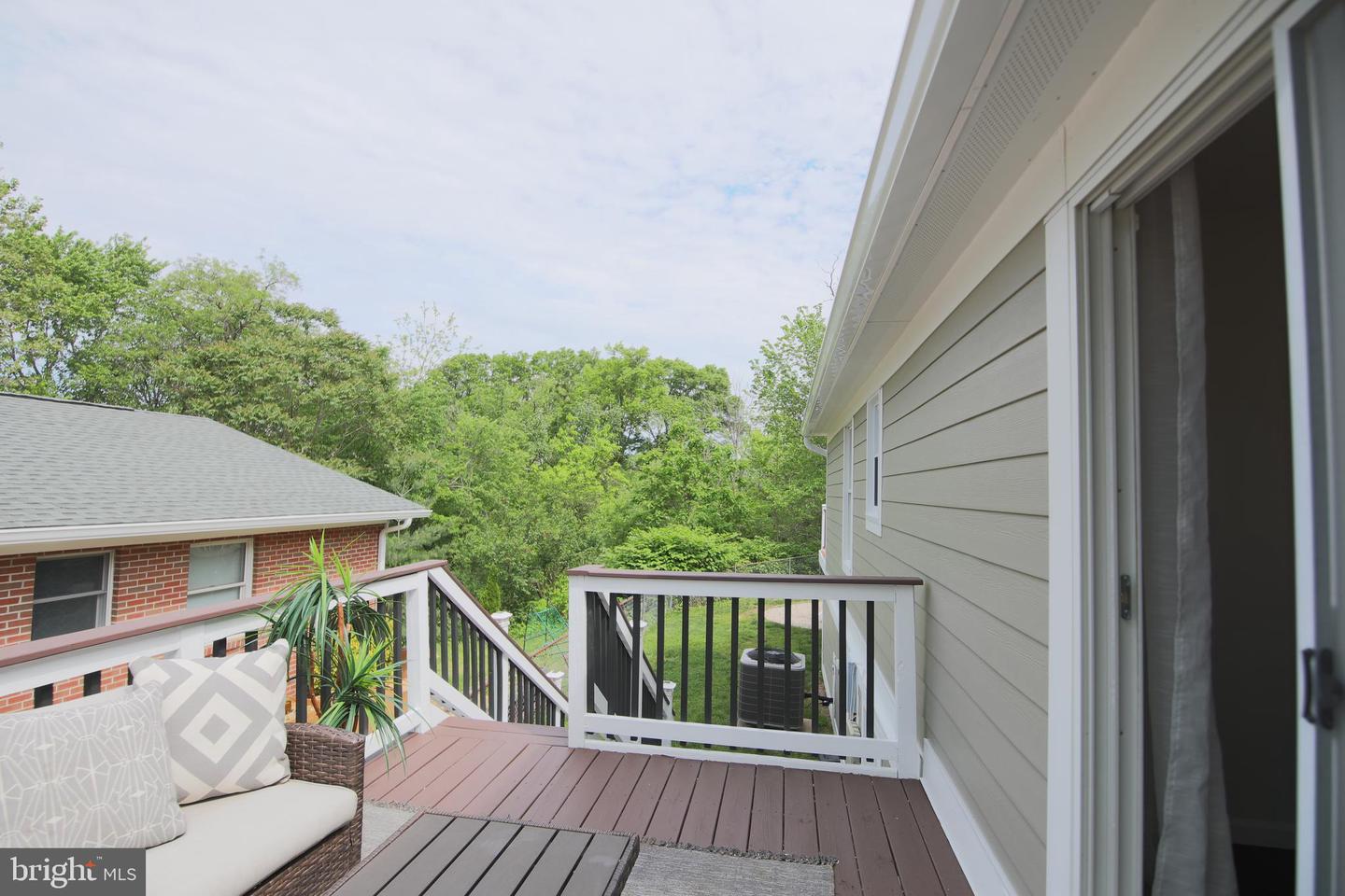 1549 11TH ST S, ARLINGTON, Virginia 22204, 3 Bedrooms Bedrooms, ,3 BathroomsBathrooms,Residential,For sale,1549 11TH ST S,VAAR2057068 MLS # VAAR2057068