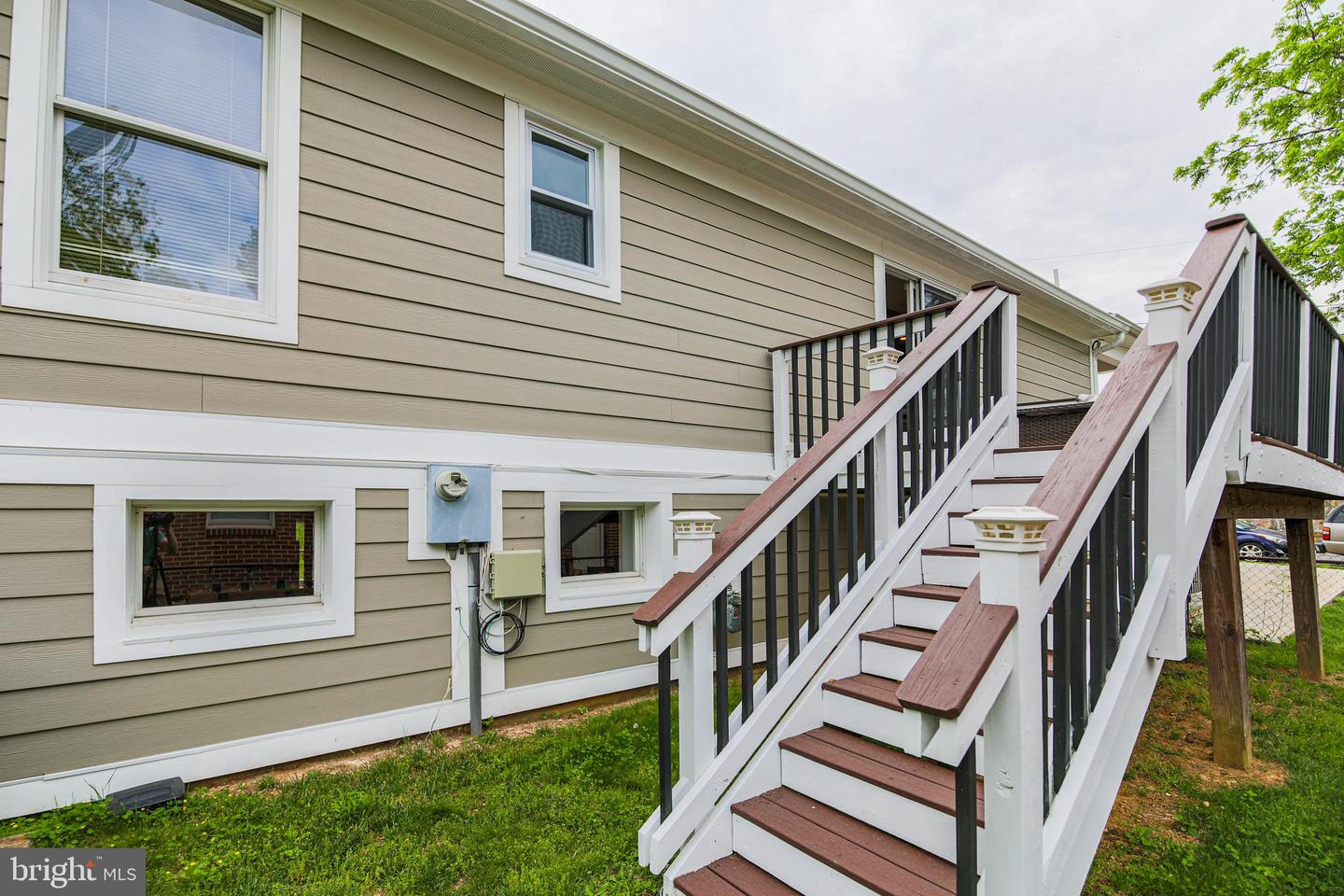 1549 11TH ST S, ARLINGTON, Virginia 22204, 3 Bedrooms Bedrooms, ,3 BathroomsBathrooms,Residential,For sale,1549 11TH ST S,VAAR2057068 MLS # VAAR2057068