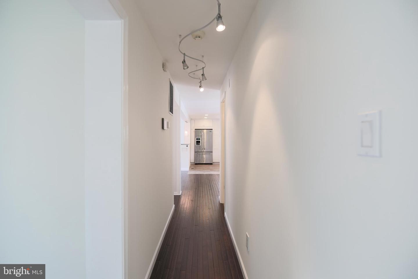 1549 11TH ST S, ARLINGTON, Virginia 22204, 3 Bedrooms Bedrooms, ,3 BathroomsBathrooms,Residential,For sale,1549 11TH ST S,VAAR2057068 MLS # VAAR2057068