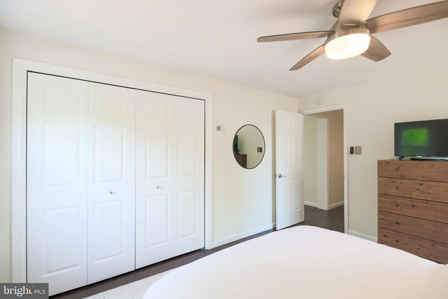 1549 11TH ST S, ARLINGTON, Virginia 22204, 3 Bedrooms Bedrooms, ,3 BathroomsBathrooms,Residential,For sale,1549 11TH ST S,VAAR2057068 MLS # VAAR2057068