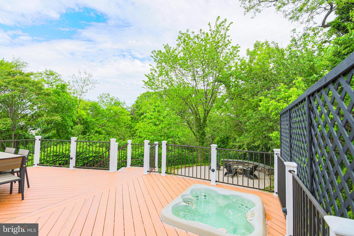 1549 11TH ST S, ARLINGTON, Virginia 22204, 3 Bedrooms Bedrooms, ,3 BathroomsBathrooms,Residential,For sale,1549 11TH ST S,VAAR2057068 MLS # VAAR2057068