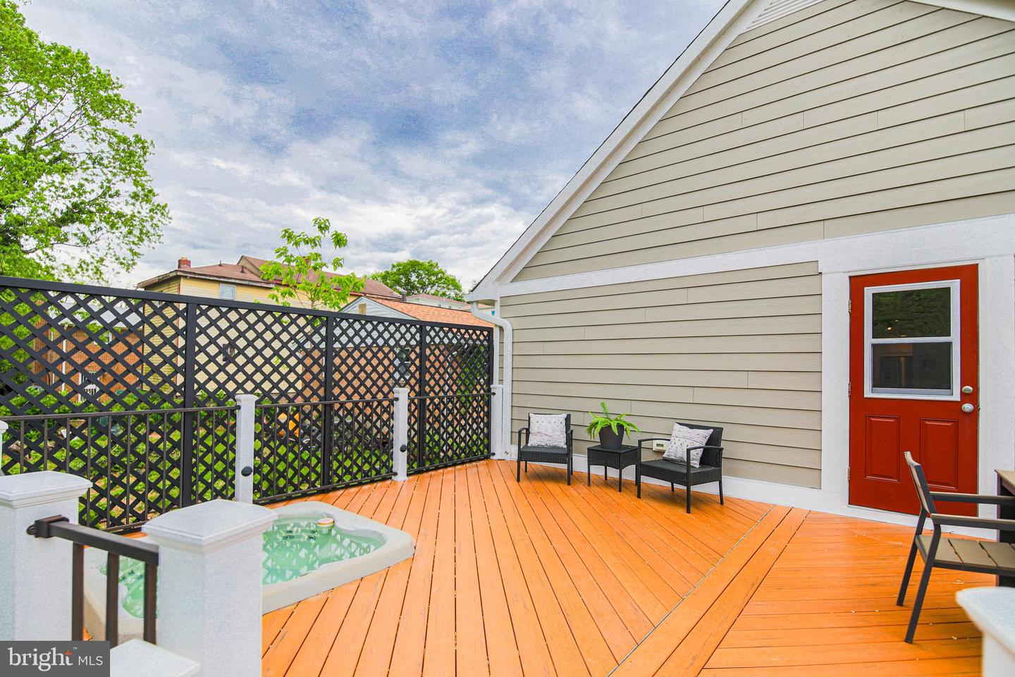 1549 11TH ST S, ARLINGTON, Virginia 22204, 3 Bedrooms Bedrooms, ,3 BathroomsBathrooms,Residential,For sale,1549 11TH ST S,VAAR2057068 MLS # VAAR2057068