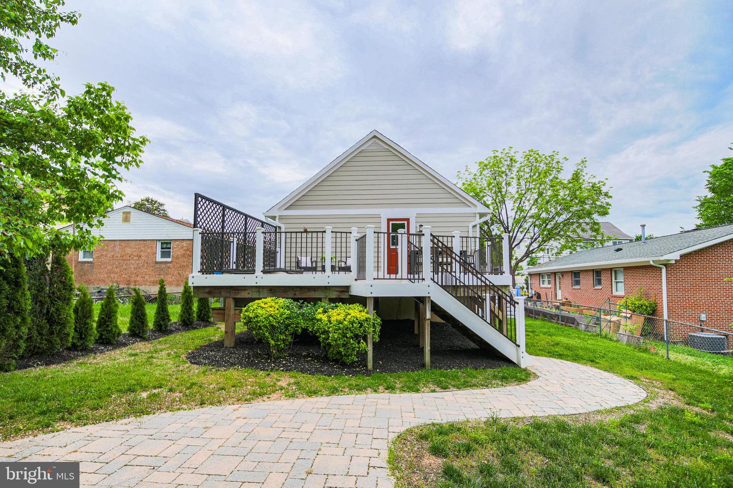 1549 11TH ST S, ARLINGTON, Virginia 22204, 3 Bedrooms Bedrooms, ,3 BathroomsBathrooms,Residential,For sale,1549 11TH ST S,VAAR2057068 MLS # VAAR2057068