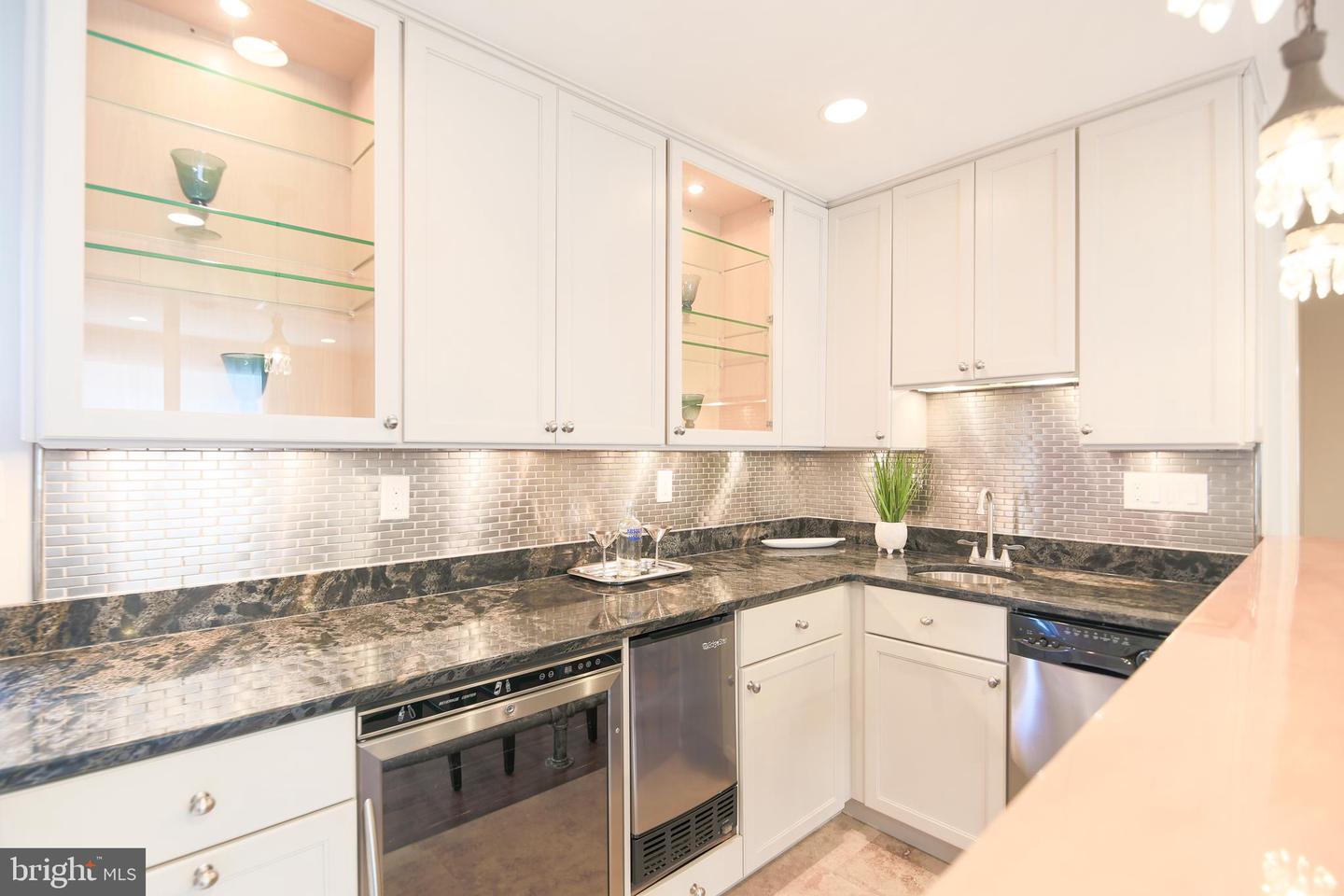 1549 11TH ST S, ARLINGTON, Virginia 22204, 3 Bedrooms Bedrooms, ,3 BathroomsBathrooms,Residential,For sale,1549 11TH ST S,VAAR2057068 MLS # VAAR2057068