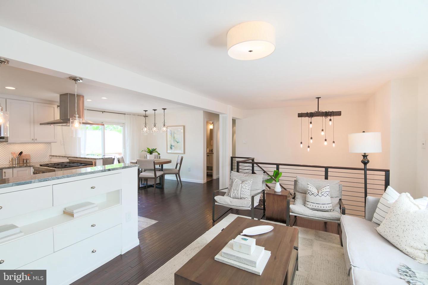 1549 11TH ST S, ARLINGTON, Virginia 22204, 3 Bedrooms Bedrooms, ,3 BathroomsBathrooms,Residential,For sale,1549 11TH ST S,VAAR2057068 MLS # VAAR2057068