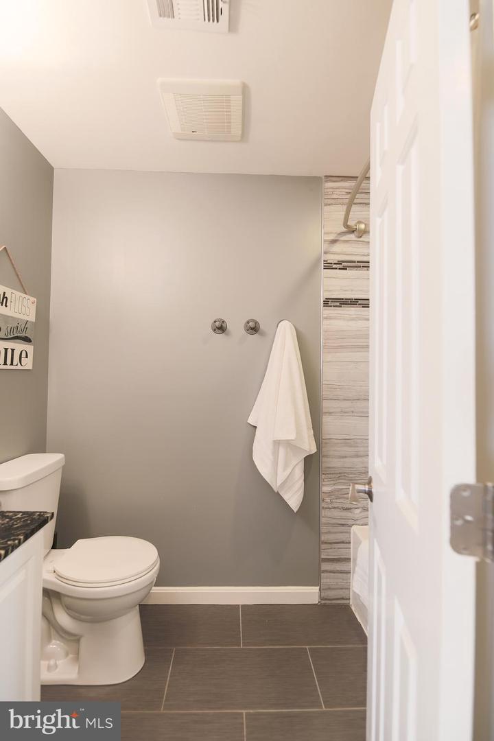 1549 11TH ST S, ARLINGTON, Virginia 22204, 3 Bedrooms Bedrooms, ,3 BathroomsBathrooms,Residential,For sale,1549 11TH ST S,VAAR2057068 MLS # VAAR2057068