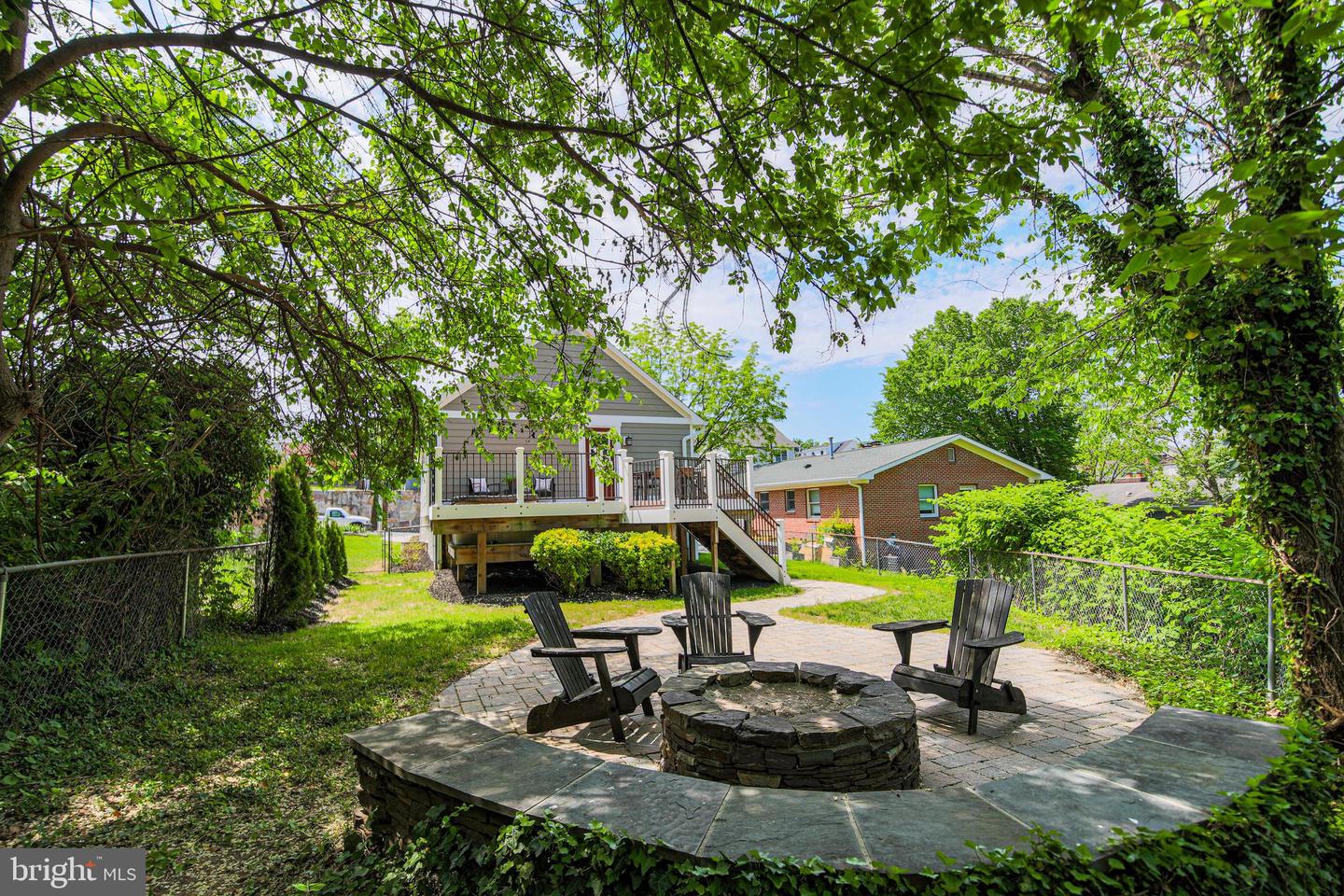 1549 11TH ST S, ARLINGTON, Virginia 22204, 3 Bedrooms Bedrooms, ,3 BathroomsBathrooms,Residential,For sale,1549 11TH ST S,VAAR2057068 MLS # VAAR2057068