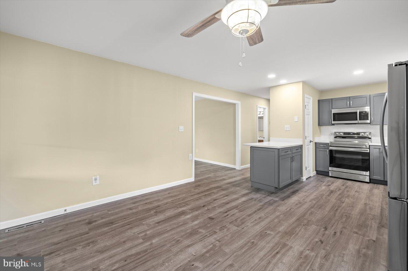 47 OLD FARM RD, FREDERICKSBURG, Virginia 22406, 3 Bedrooms Bedrooms, ,3 BathroomsBathrooms,Residential,For sale,47 OLD FARM RD,VAST2038528 MLS # VAST2038528