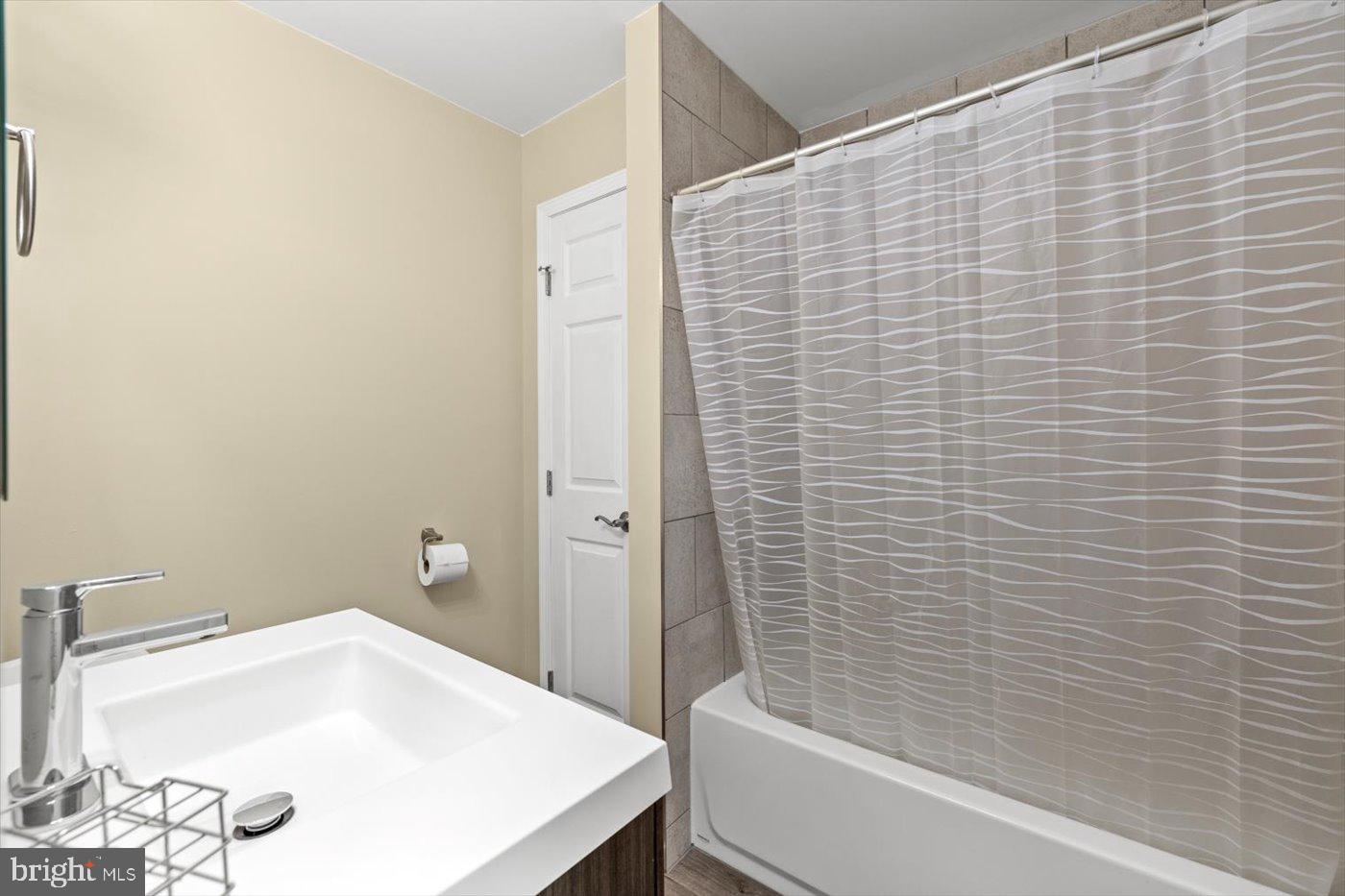 47 OLD FARM RD, FREDERICKSBURG, Virginia 22406, 3 Bedrooms Bedrooms, ,3 BathroomsBathrooms,Residential,For sale,47 OLD FARM RD,VAST2038528 MLS # VAST2038528