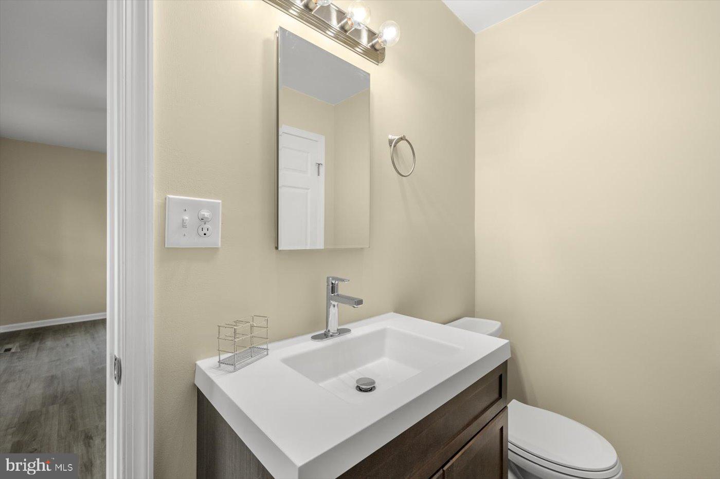 47 OLD FARM RD, FREDERICKSBURG, Virginia 22406, 3 Bedrooms Bedrooms, ,3 BathroomsBathrooms,Residential,For sale,47 OLD FARM RD,VAST2038528 MLS # VAST2038528