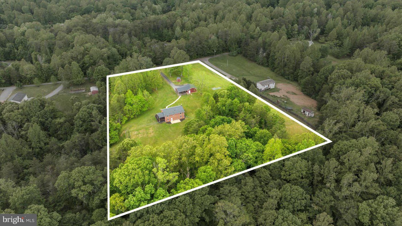 47 OLD FARM RD, FREDERICKSBURG, Virginia 22406, 3 Bedrooms Bedrooms, ,3 BathroomsBathrooms,Residential,For sale,47 OLD FARM RD,VAST2038528 MLS # VAST2038528
