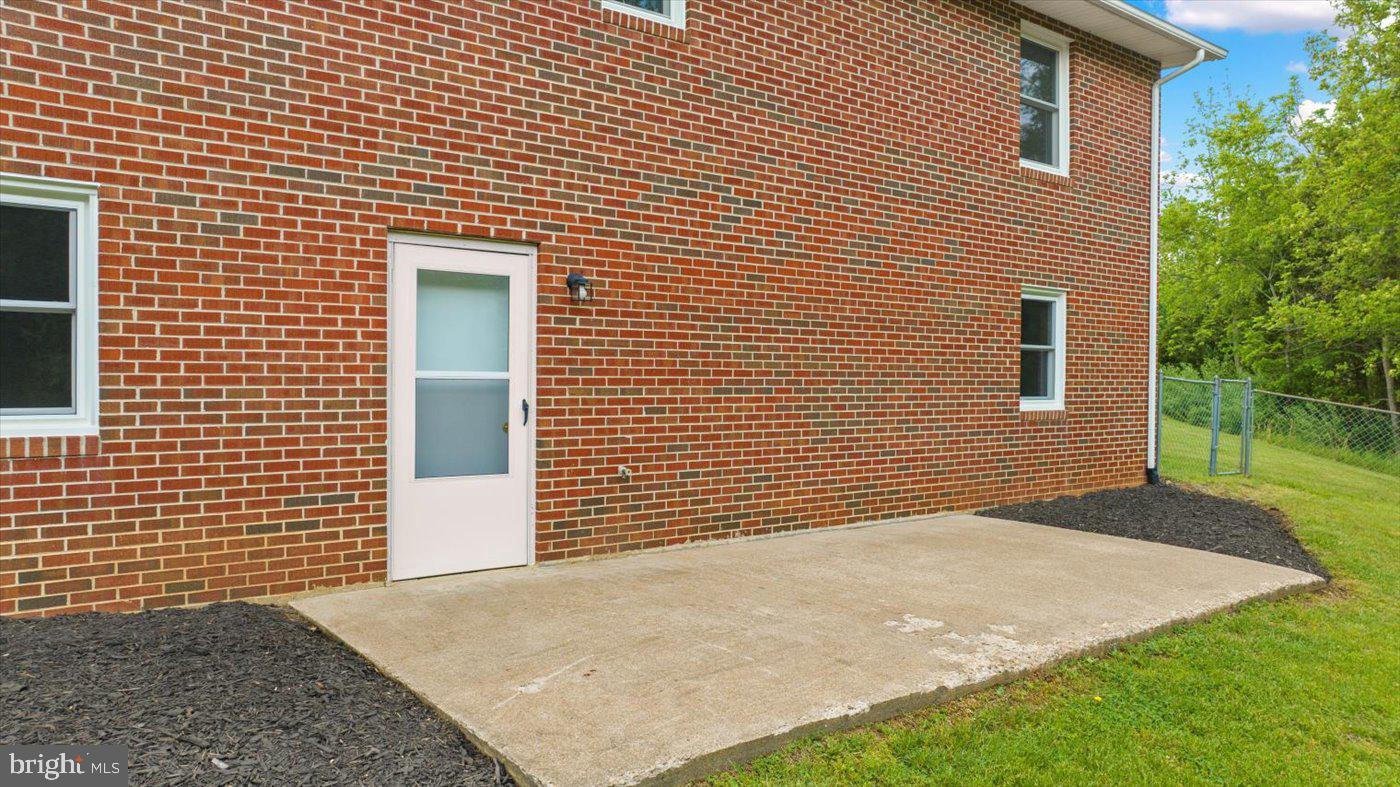 47 OLD FARM RD, FREDERICKSBURG, Virginia 22406, 3 Bedrooms Bedrooms, ,3 BathroomsBathrooms,Residential,For sale,47 OLD FARM RD,VAST2038528 MLS # VAST2038528