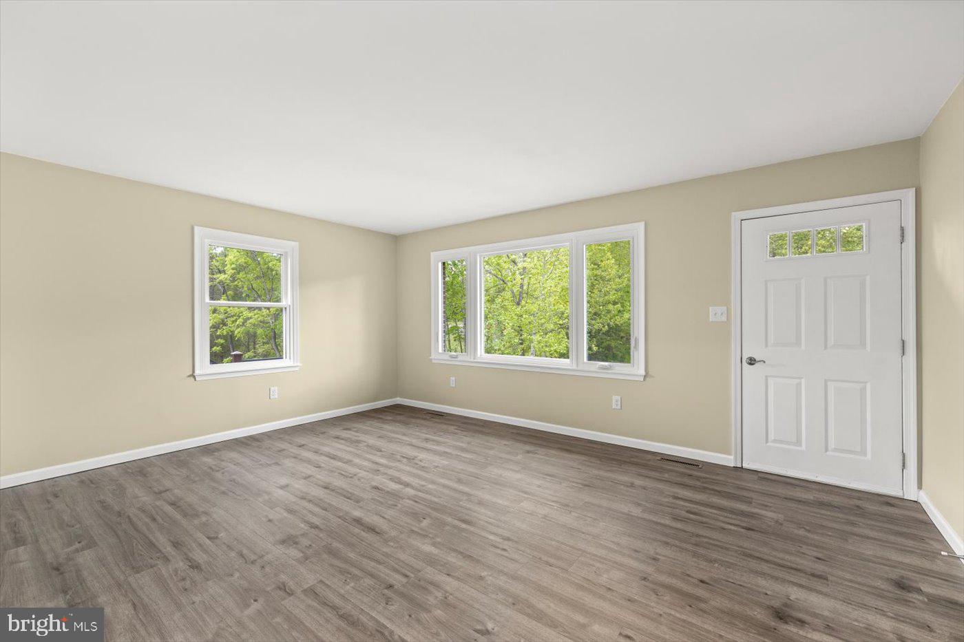 47 OLD FARM RD, FREDERICKSBURG, Virginia 22406, 3 Bedrooms Bedrooms, ,3 BathroomsBathrooms,Residential,For sale,47 OLD FARM RD,VAST2038528 MLS # VAST2038528