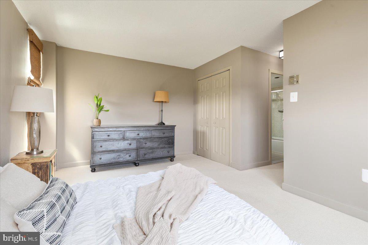2500 N VAN DORN ST #801, ALEXANDRIA, Virginia 22302, 3 Bedrooms Bedrooms, ,2 BathroomsBathrooms,Residential,For sale,2500 N VAN DORN ST #801,VAAX2044966 MLS # VAAX2044966