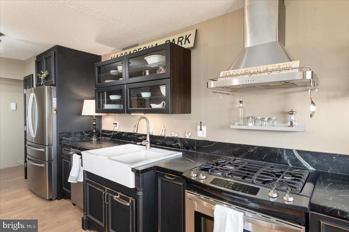 2500 N VAN DORN ST #801, ALEXANDRIA, Virginia 22302, 3 Bedrooms Bedrooms, ,2 BathroomsBathrooms,Residential,For sale,2500 N VAN DORN ST #801,VAAX2044966 MLS # VAAX2044966