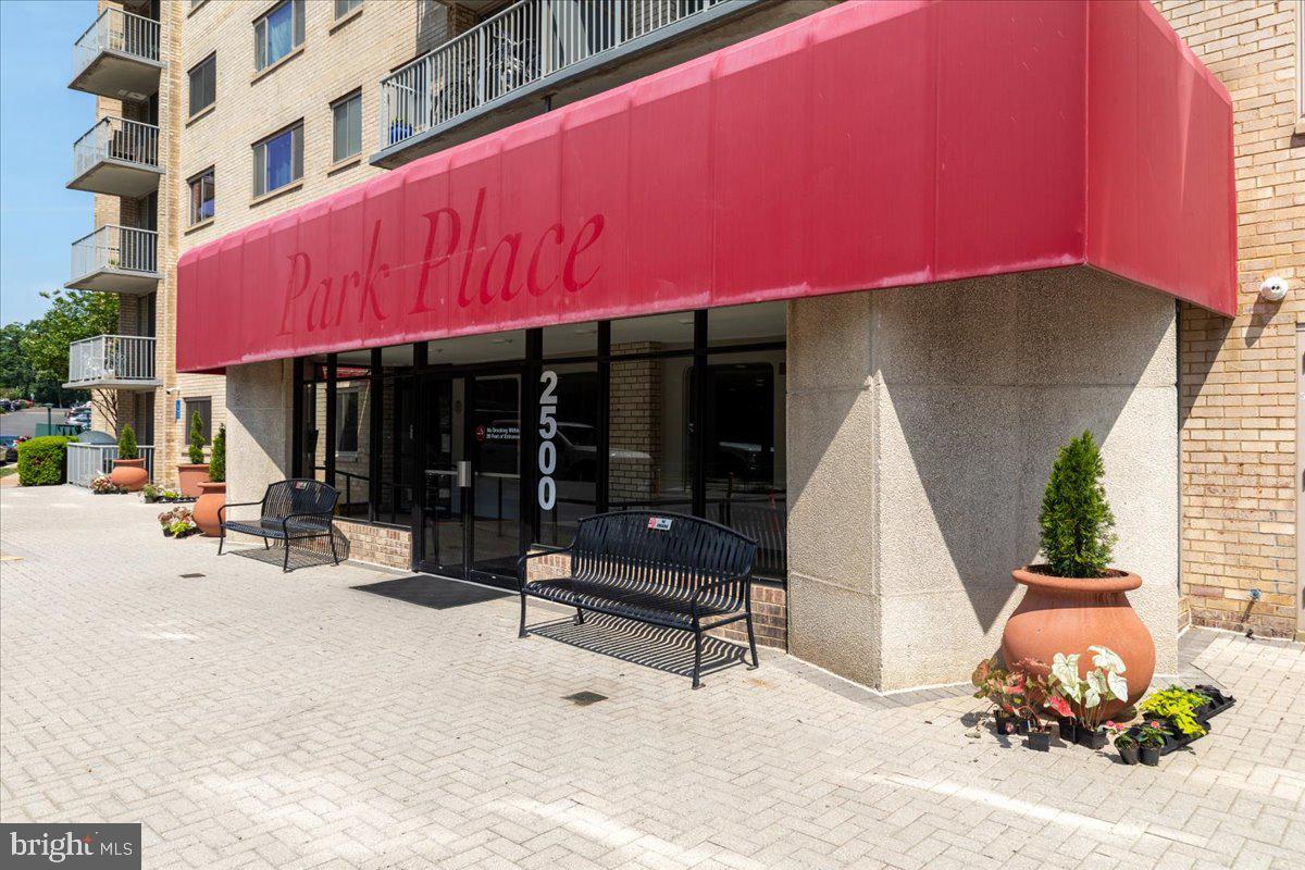 2500 N VAN DORN ST #801, ALEXANDRIA, Virginia 22302, 3 Bedrooms Bedrooms, ,2 BathroomsBathrooms,Residential,For sale,2500 N VAN DORN ST #801,VAAX2044966 MLS # VAAX2044966