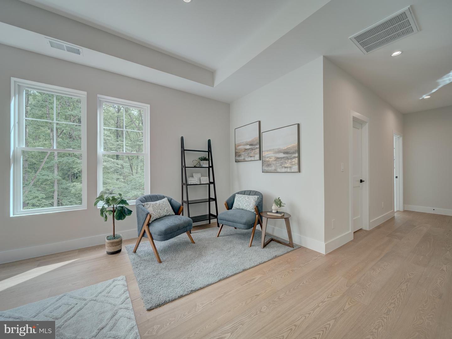 11340 PARK DR, FAIRFAX, Virginia 22030, 6 Bedrooms Bedrooms, ,6 BathroomsBathrooms,Residential,For sale,11340 PARK DR,VAFX2238592 MLS # VAFX2238592