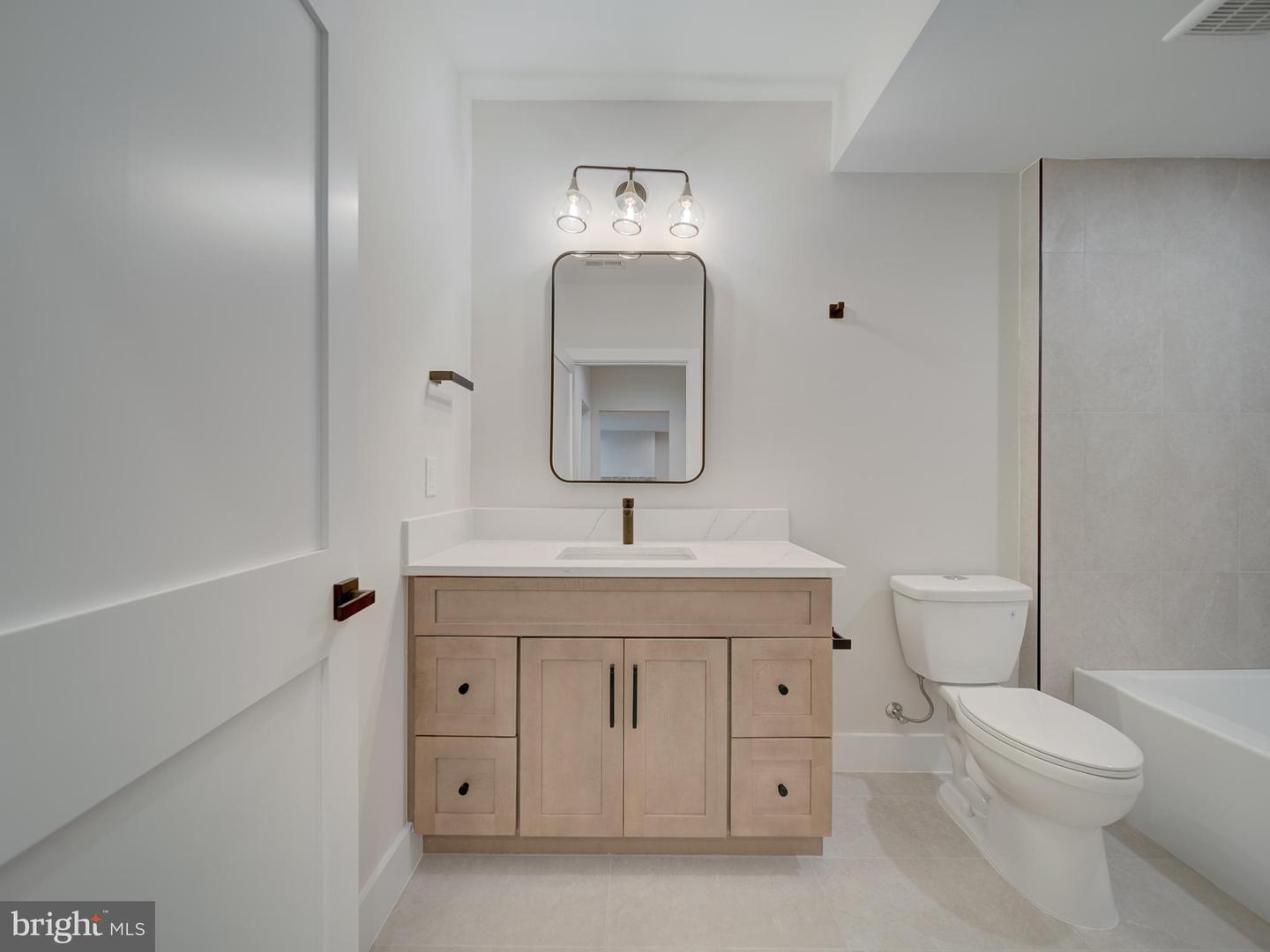 11340 PARK DR, FAIRFAX, Virginia 22030, 6 Bedrooms Bedrooms, ,6 BathroomsBathrooms,Residential,For sale,11340 PARK DR,VAFX2238592 MLS # VAFX2238592