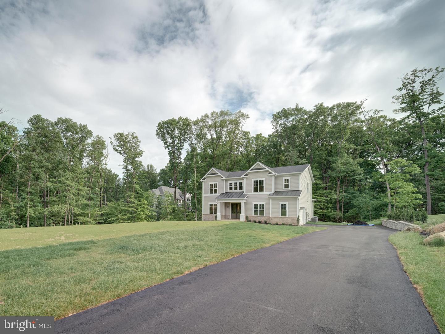 11340 PARK DR, FAIRFAX, Virginia 22030, 6 Bedrooms Bedrooms, ,6 BathroomsBathrooms,Residential,For sale,11340 PARK DR,VAFX2238592 MLS # VAFX2238592