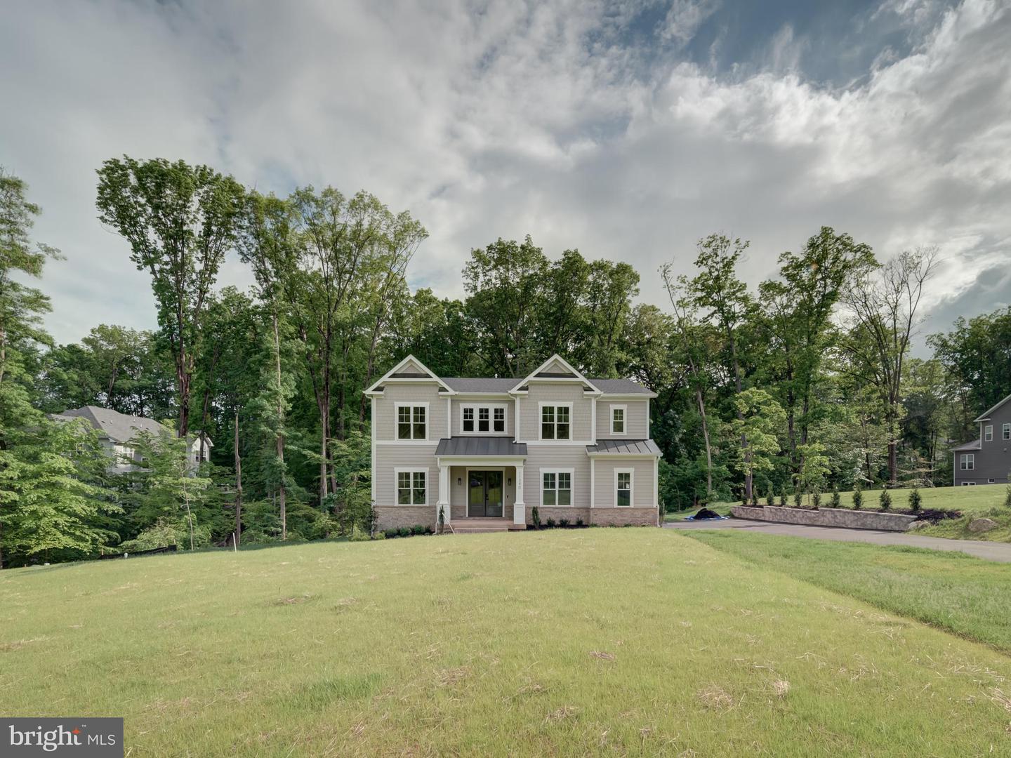 11340 PARK DR, FAIRFAX, Virginia 22030, 6 Bedrooms Bedrooms, ,6 BathroomsBathrooms,Residential,For sale,11340 PARK DR,VAFX2238592 MLS # VAFX2238592
