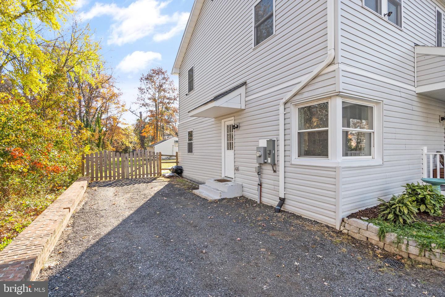 2813 WOODLAWN TRL, ALEXANDRIA, Virginia 22306, 4 Bedrooms Bedrooms, ,4 BathroomsBathrooms,Residential,For sale,2813 WOODLAWN TRL,VAFX2238716 MLS # VAFX2238716