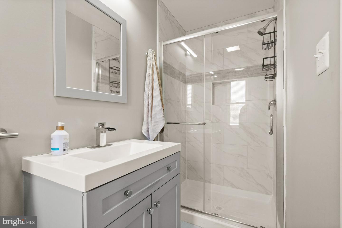 2813 WOODLAWN TRL, ALEXANDRIA, Virginia 22306, 4 Bedrooms Bedrooms, ,4 BathroomsBathrooms,Residential,For sale,2813 WOODLAWN TRL,VAFX2238716 MLS # VAFX2238716